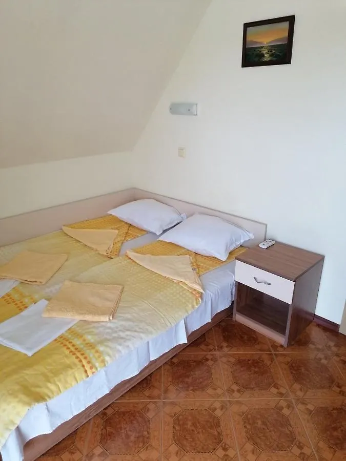 Villa Krisia Apartments Sozopol 0*,