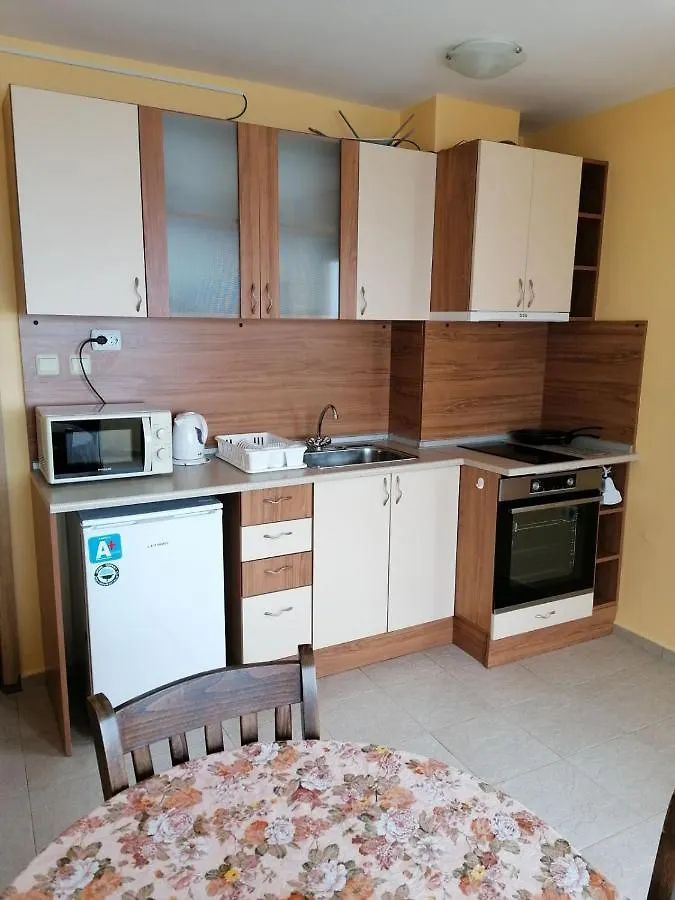Villa Krisia Apartments Sozopol